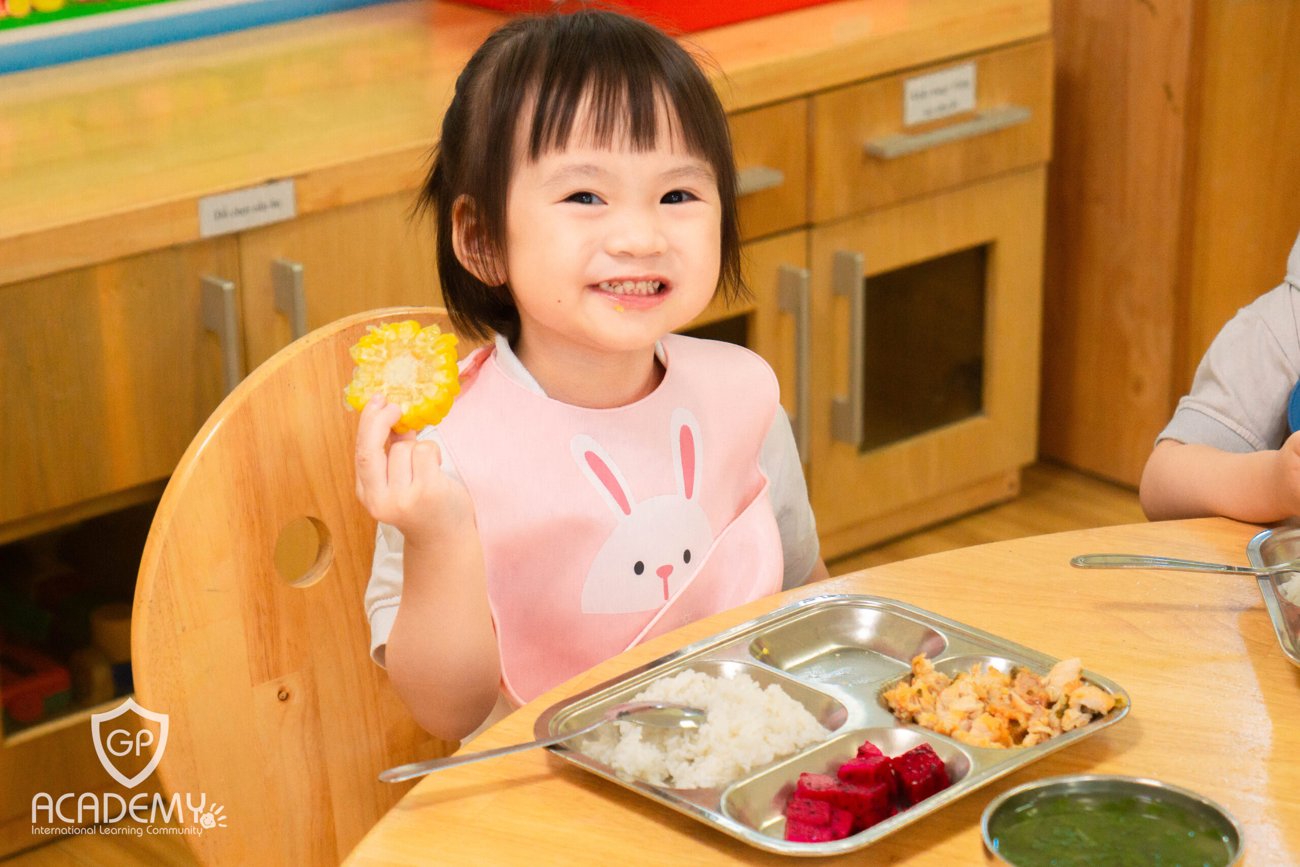 Bữa ăn ngon miệng của bé Baby Care