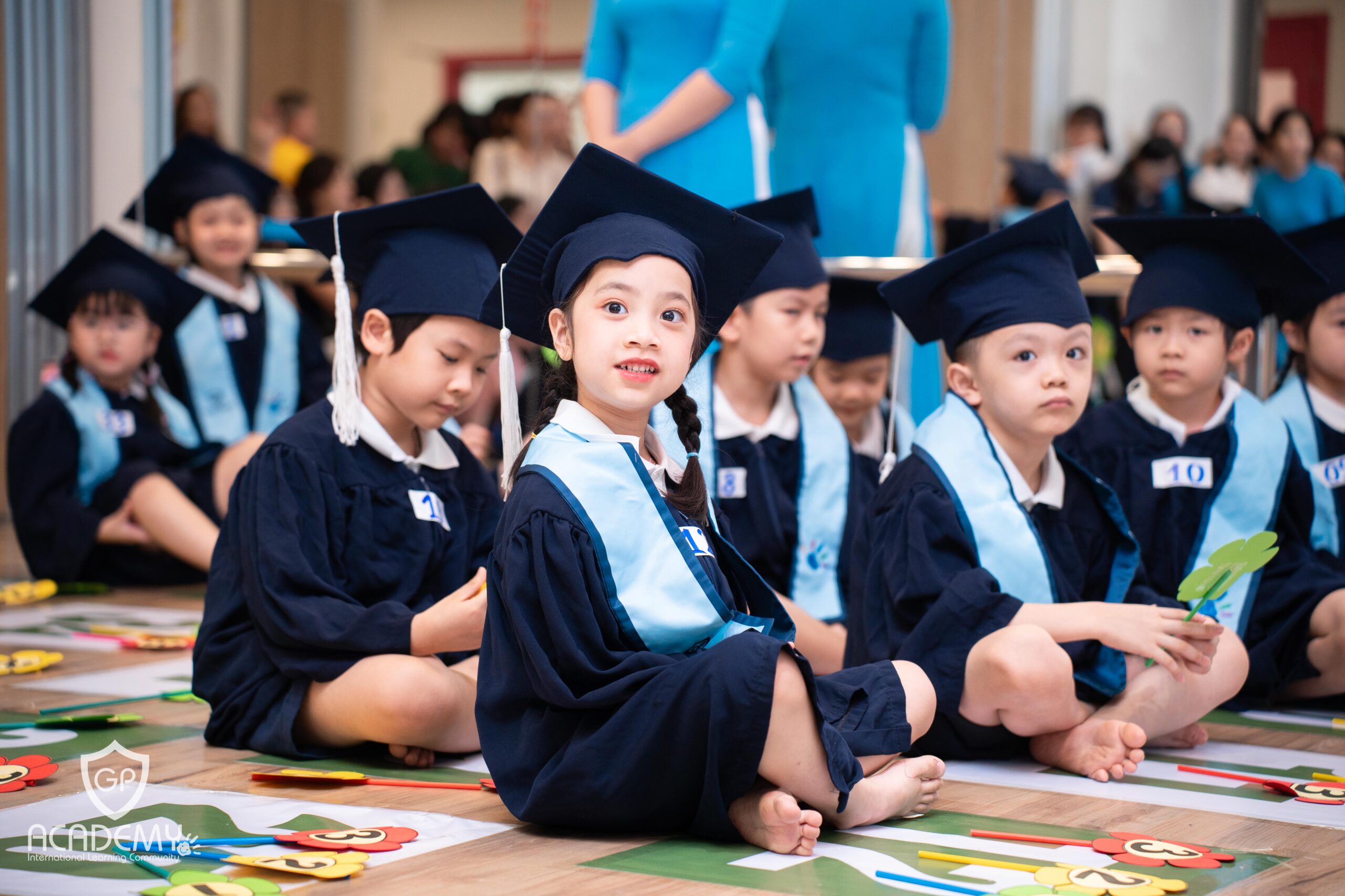 Bé Kindergarten với nền tảng ngôn ngữ vững chắc
