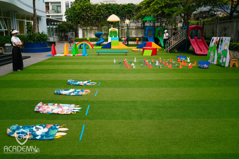 Không gian rực rỡ của lễ hội