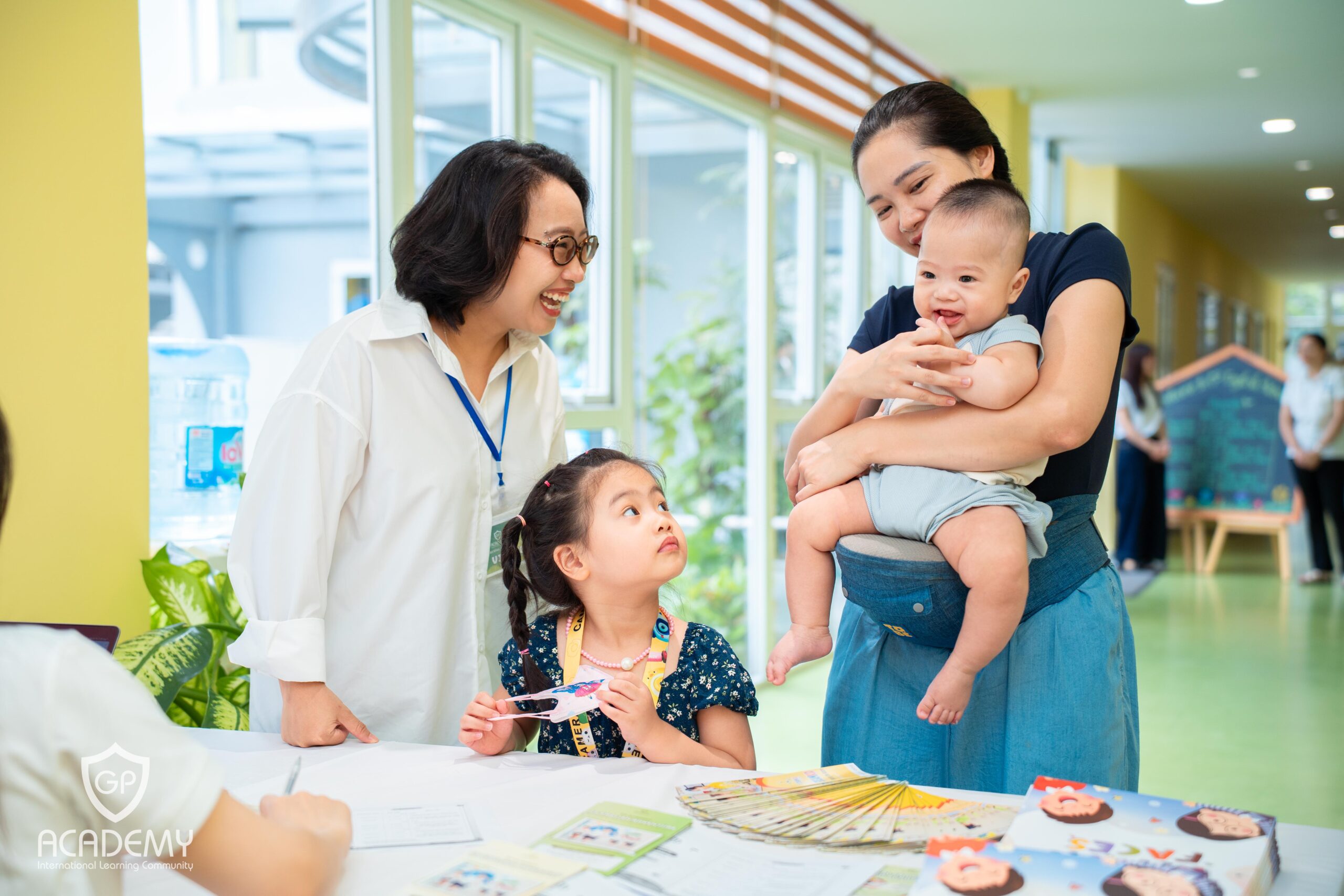 Sự minh bạch tài chính là cam kết phát triển bền vững cho con.